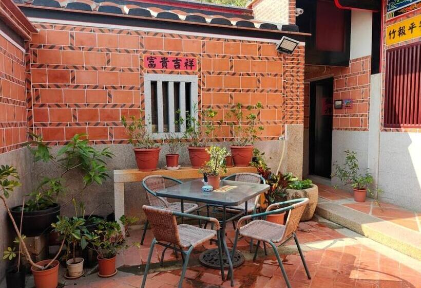 پانسیون Joylin Inn