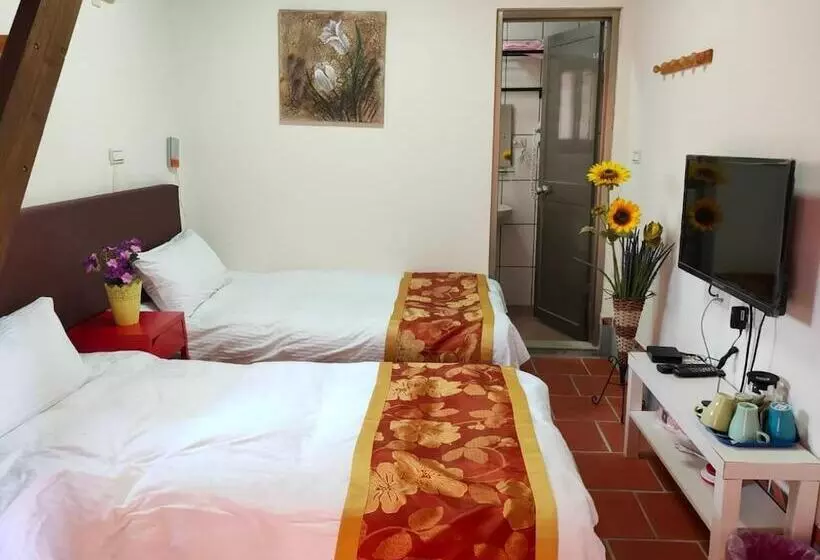 پانسیون Joylin Inn