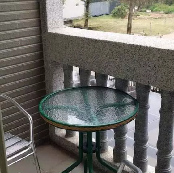 پانسیون Love Player