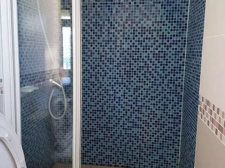 پانسیون Love Player