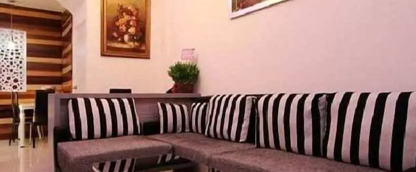 پانسیون Love Player