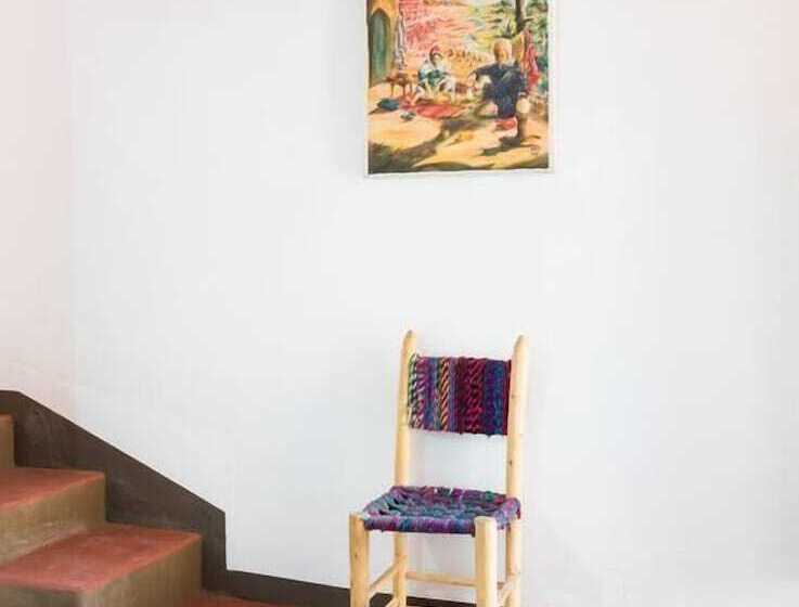 Pension Monkey Finger House