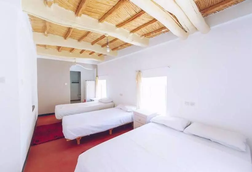 Majatalo Monkey Finger House