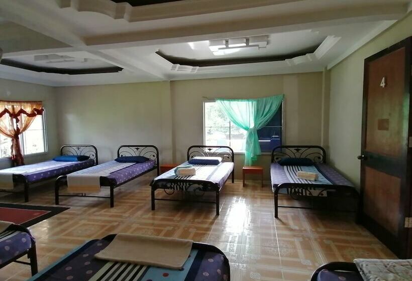 פנסיון Mulu Diana Homestay