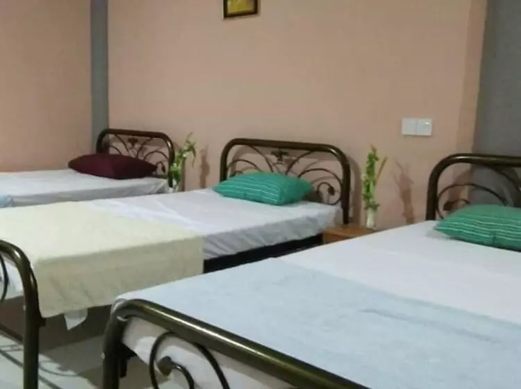 Majatalo Mulu Diana Homestay