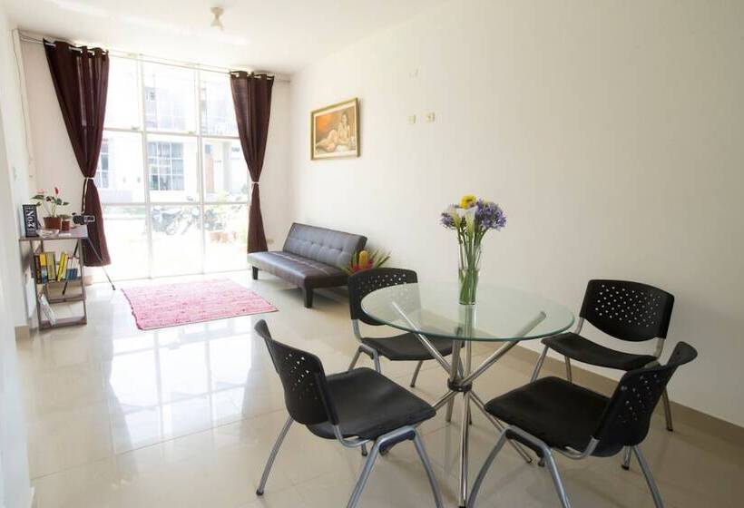 Пансион Tobbi Guest House