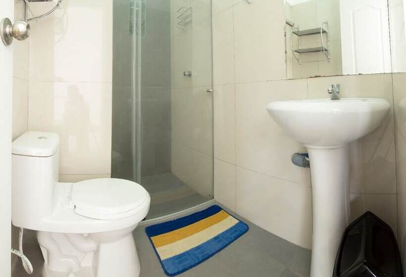 Пансион Tobbi Guest House