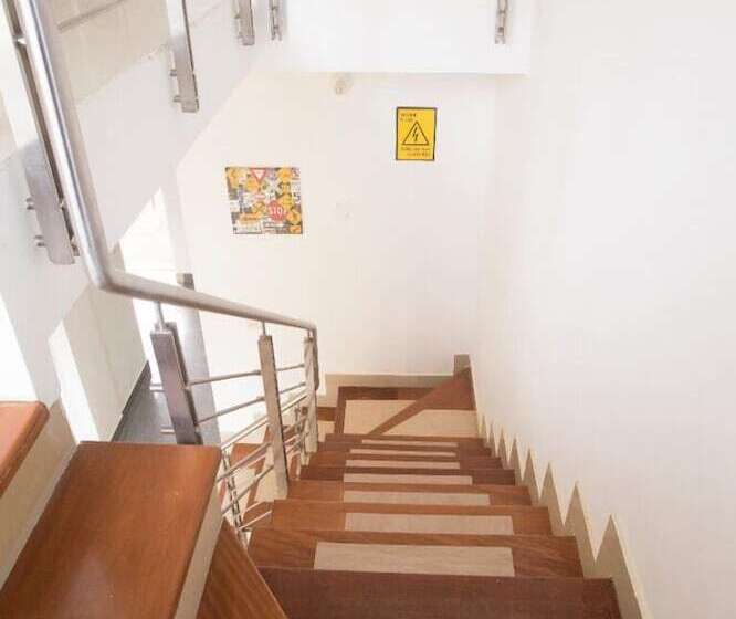 Пансион Tobbi Guest House