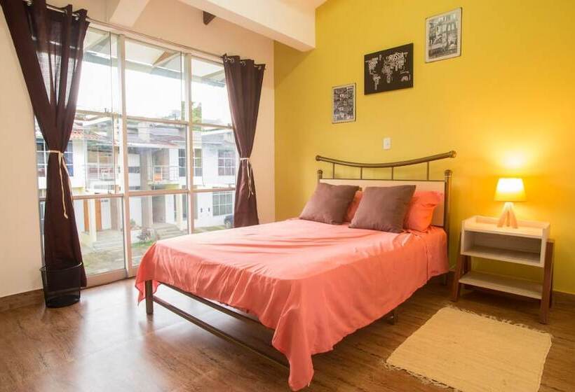 Пансион Tobbi Guest House