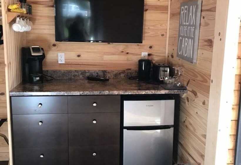 Wildflowers Country Inn