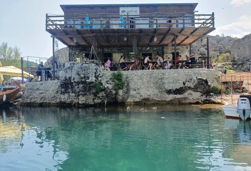 Apartmani Karučki Krš