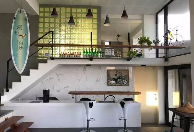 تختخواب و صبحانه Beach Front Villa