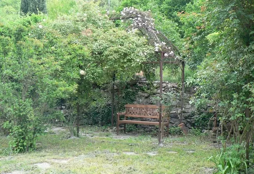 Aamiaismajoitus (B&B) Le Moulinage