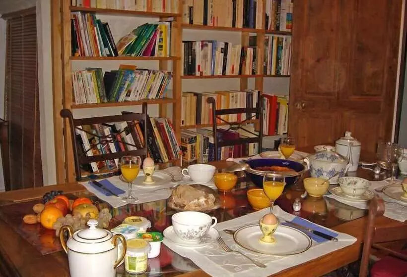 Aamiaismajoitus (B&B) Le Moulinage