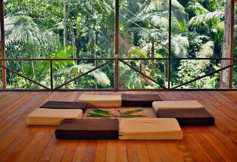 ホテル Las Piedras Amazon Center