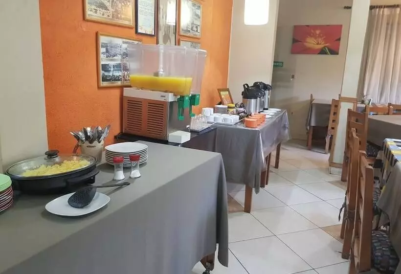 هتل Mi Abuela