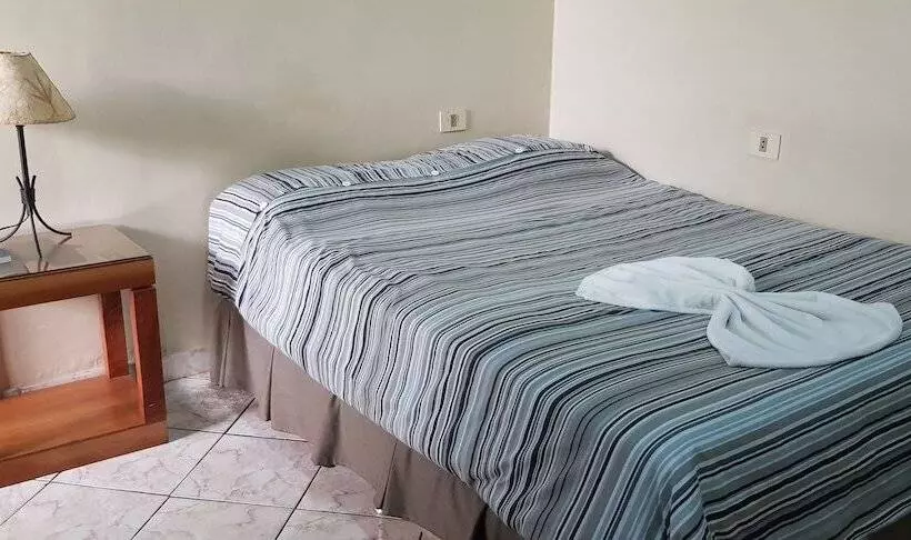 هتل Mi Abuela