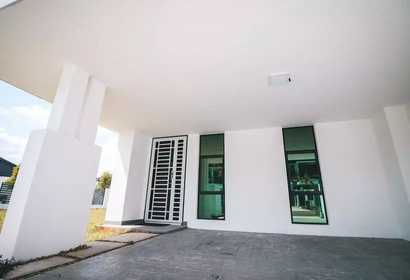 ペンション Alheri Austin Johor