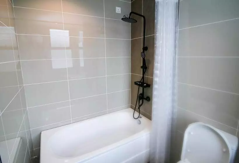 ペンション Alheri Austin Johor