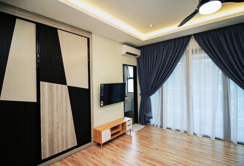 Пансион Alheri Austin Johor