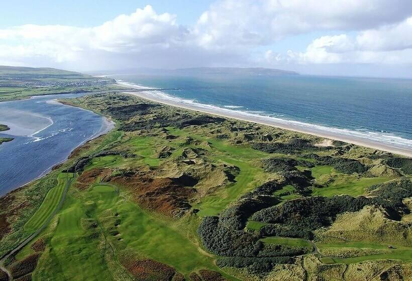 بنسيون The Strand House