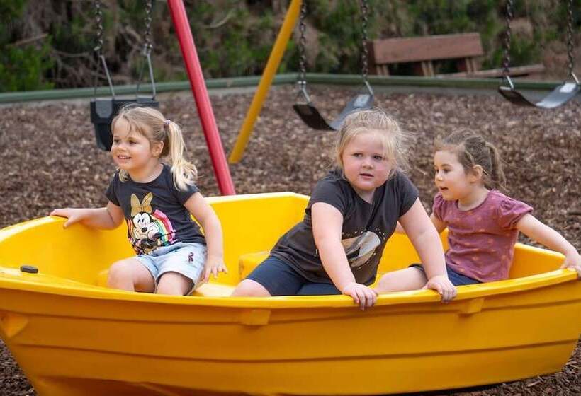 리조트 Leithfield Beach Holiday Park