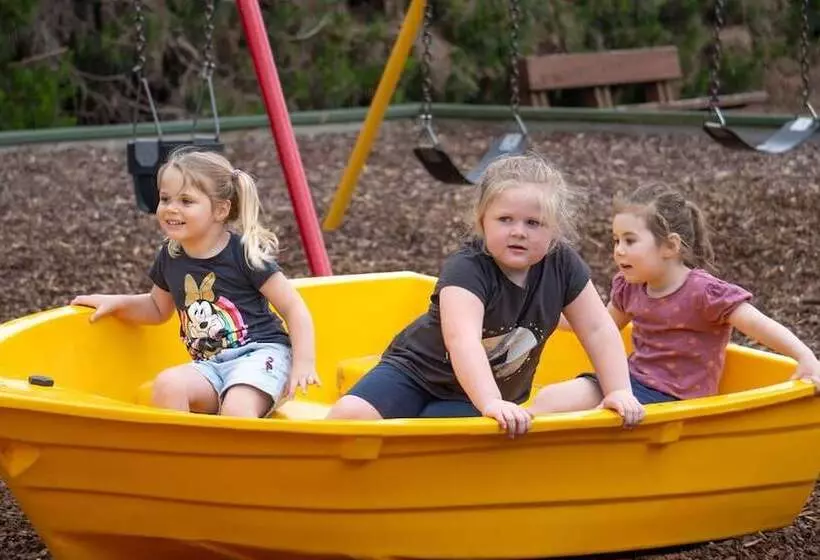 Lomakeskus Leithfield Beach Holiday Park