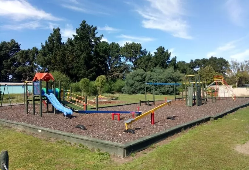 Lomakeskus Leithfield Beach Holiday Park