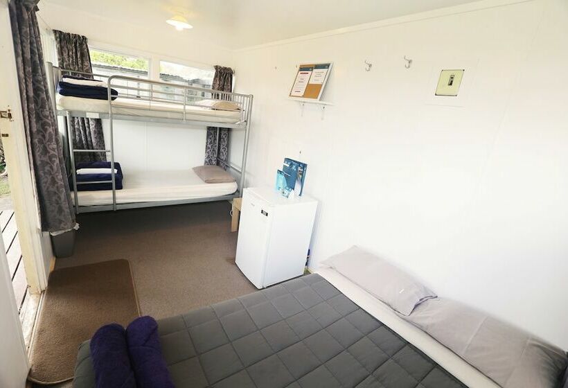 אתר נופש Orere Point Top 10 Holiday Park