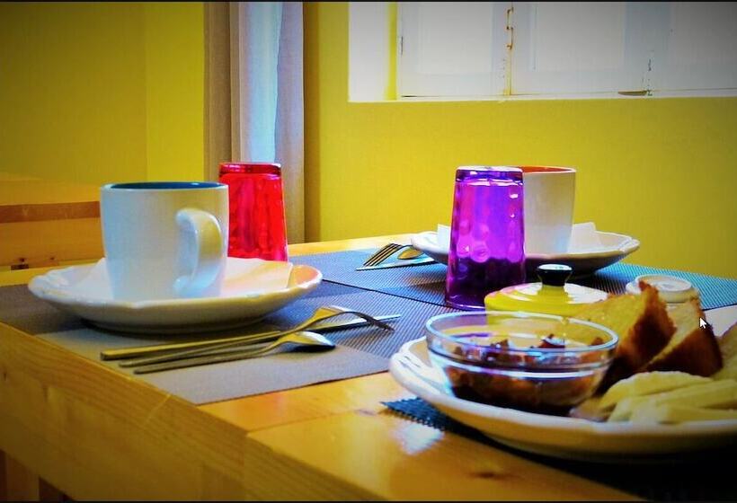 تختخواب و صبحانه Casa D Mar