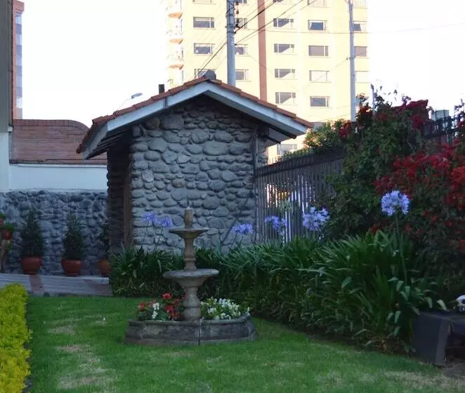 ベッドアンドブレックファースト Nuestra Residencia