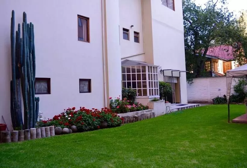 ベッドアンドブレックファースト Nuestra Residencia