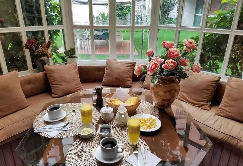ベッドアンドブレックファースト Nuestra Residencia