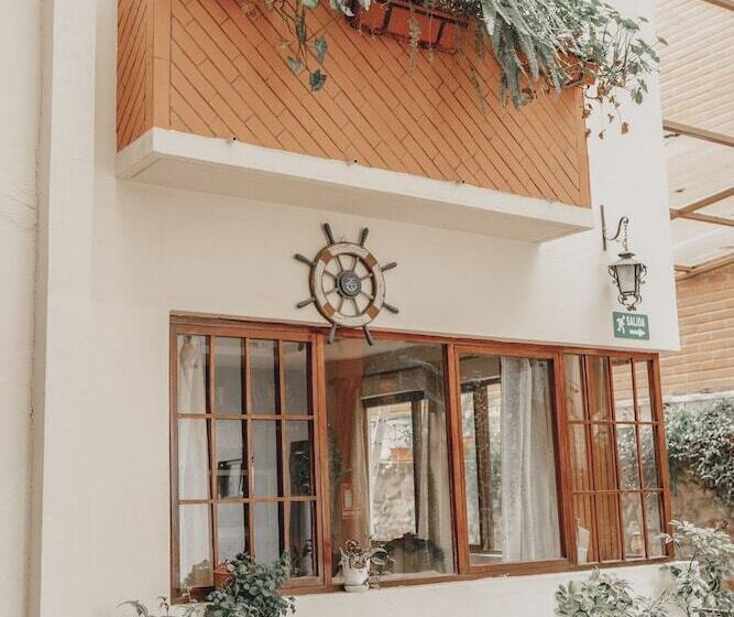 مبيت وإفطار Nuestra Residencia