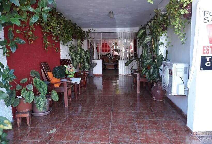 Hostal D Oleo Méndez