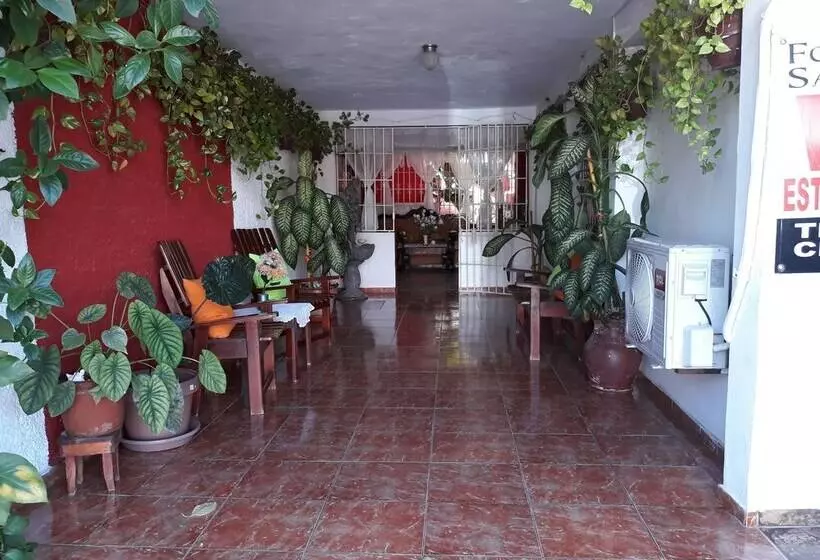 Hostal D Oleo Méndez