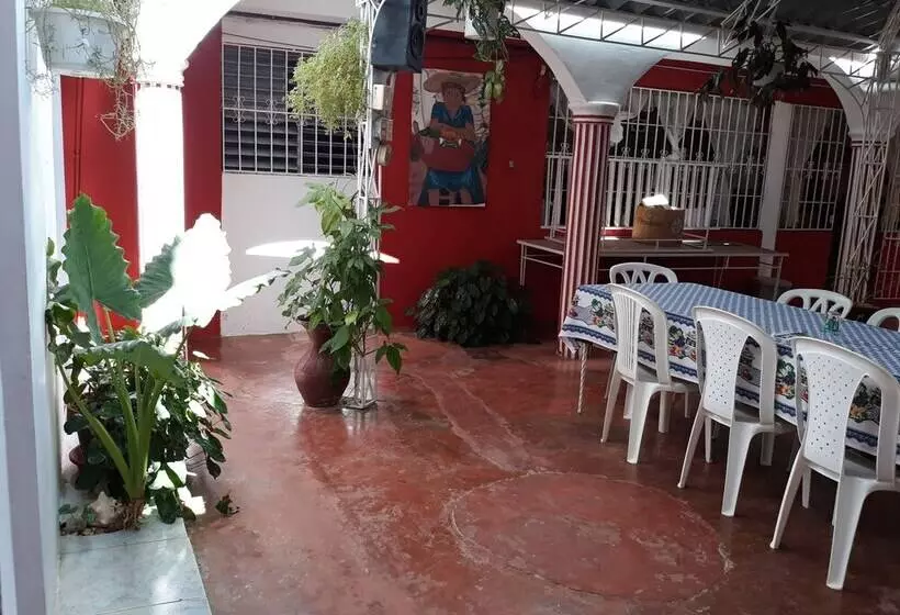 Hostal D Oleo Méndez