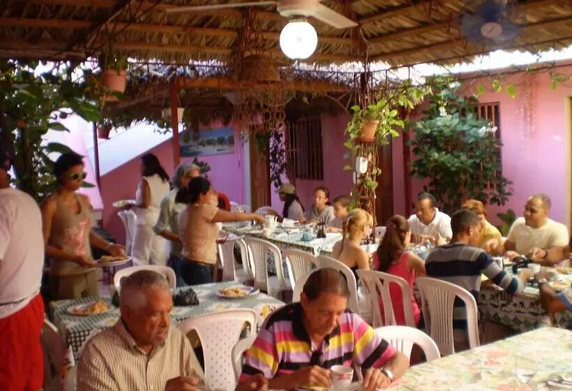Hostal D Oleo Méndez