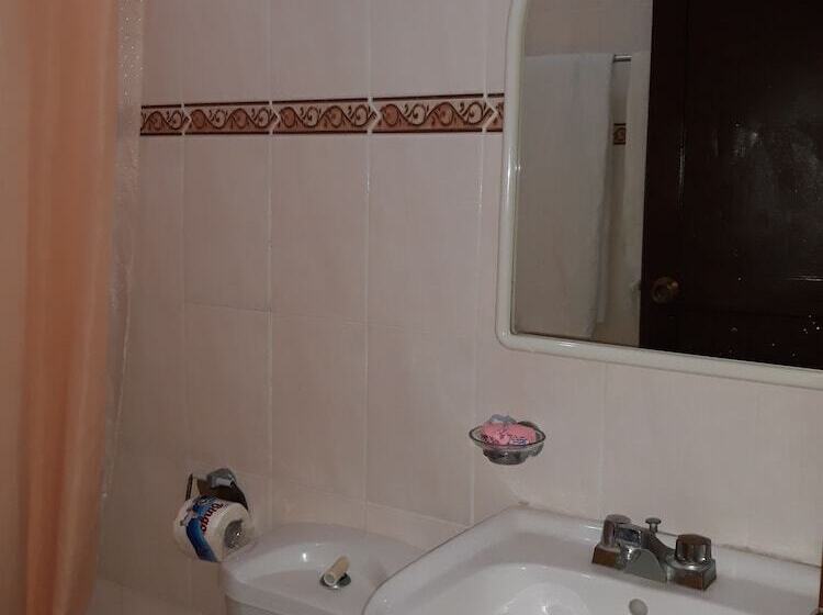 Hostal D Oleo Méndez