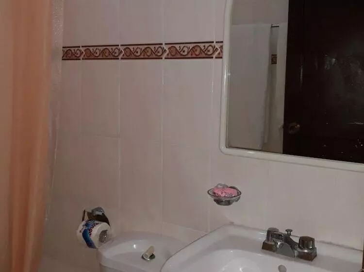 Hostal D Oleo Méndez