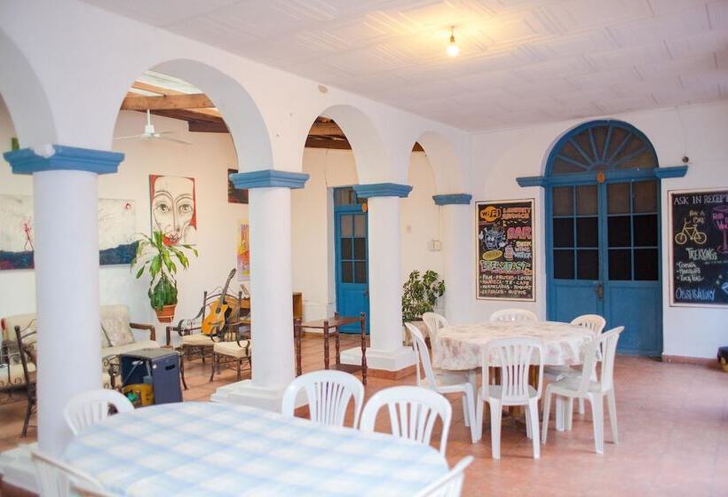 Hostel Casa Blanca Tarija