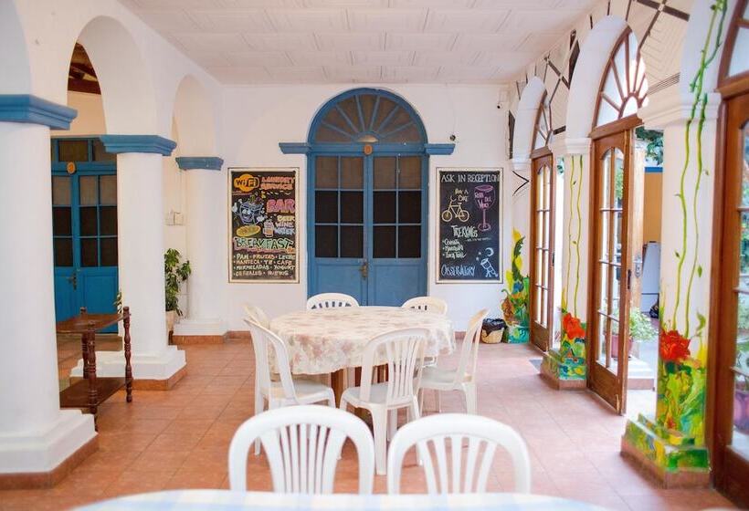 Hostel Casa Blanca Tarija