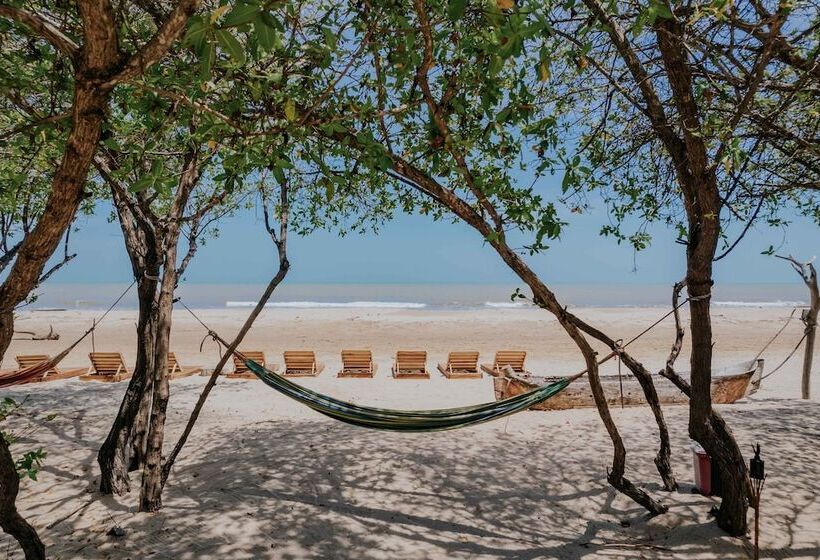 هتل Awatawaa Ecolodge