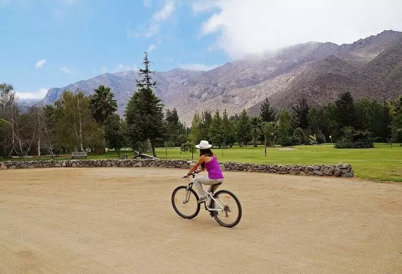 Hotelli Casamolle Villa & Golf