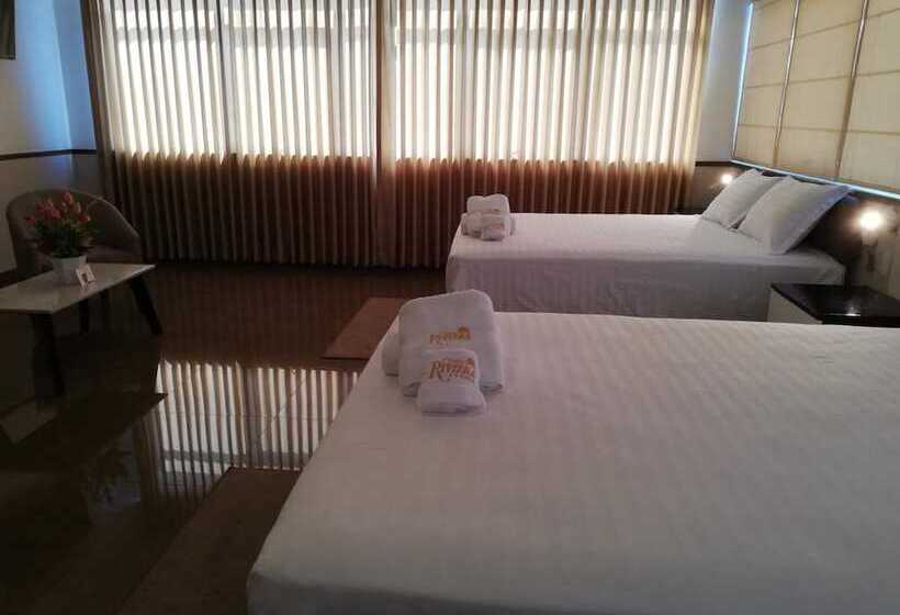 ホテル Costa Riviera