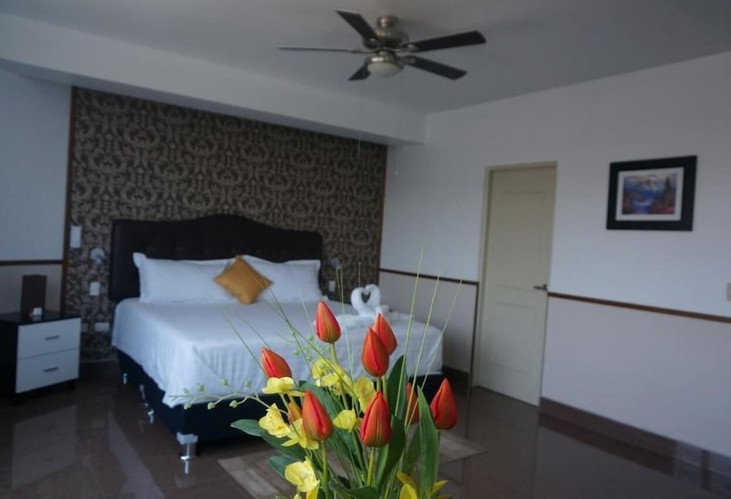 ホテル Costa Riviera