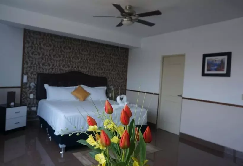 ホテル Costa Riviera