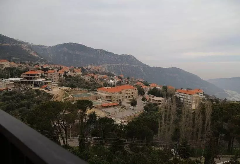 هتل Douma