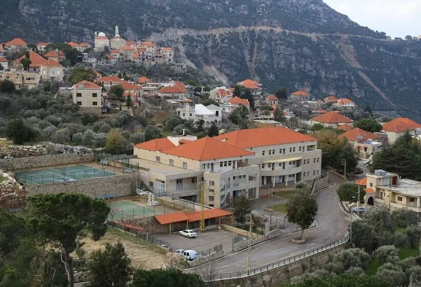 هتل Douma