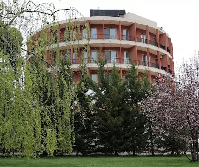 هتل Douma